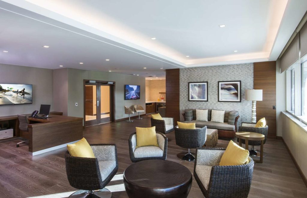 ヒルトン・ハワイアン・ビレッジ、ザ・グランドアイランダーのチェックインとラウンジの利用方法とは。旅慣れさんの